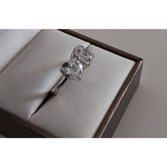 BNIB~3.45 Ct. DIAMONIQUE Heart & Cushion Halo Design Toi et Moi Ring Sz 8 - Picture 3 of 7